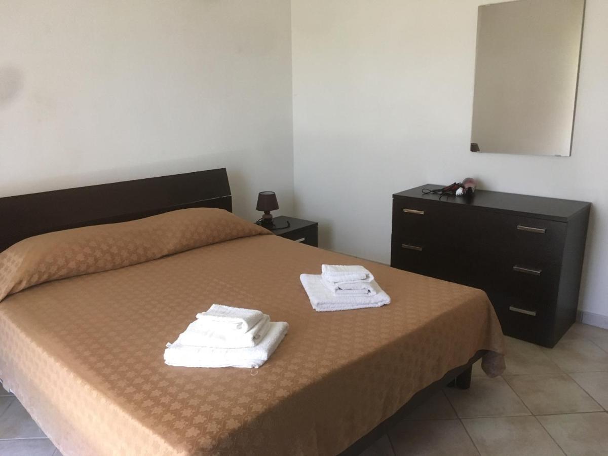 טנאונלה Residence S'Oggiastrone מראה חיצוני תמונה