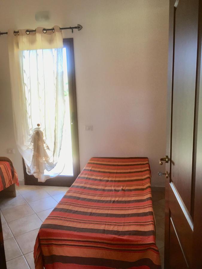 טנאונלה Residence S'Oggiastrone מראה חיצוני תמונה