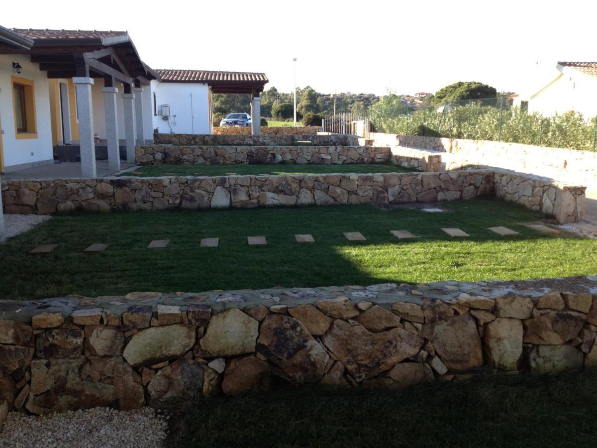 טנאונלה Residence S'Oggiastrone מראה חיצוני תמונה
