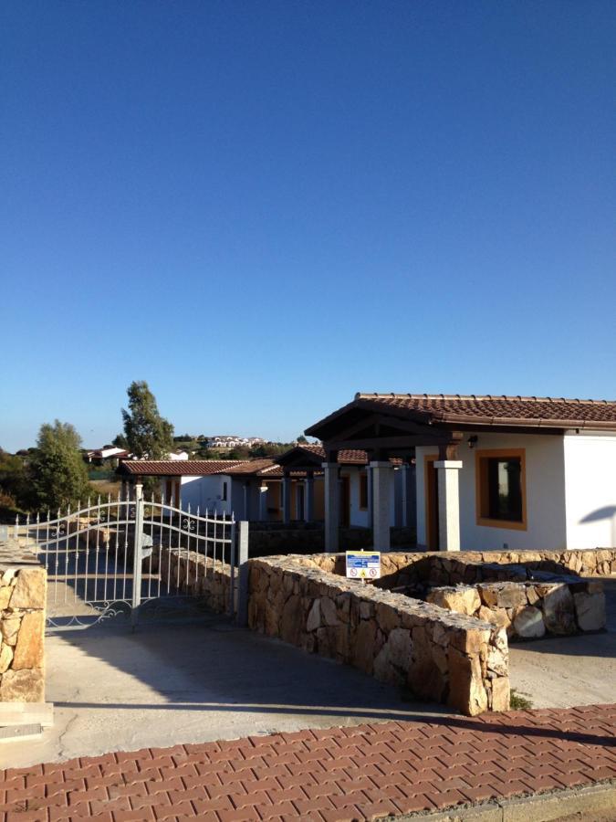 טנאונלה Residence S'Oggiastrone מראה חיצוני תמונה