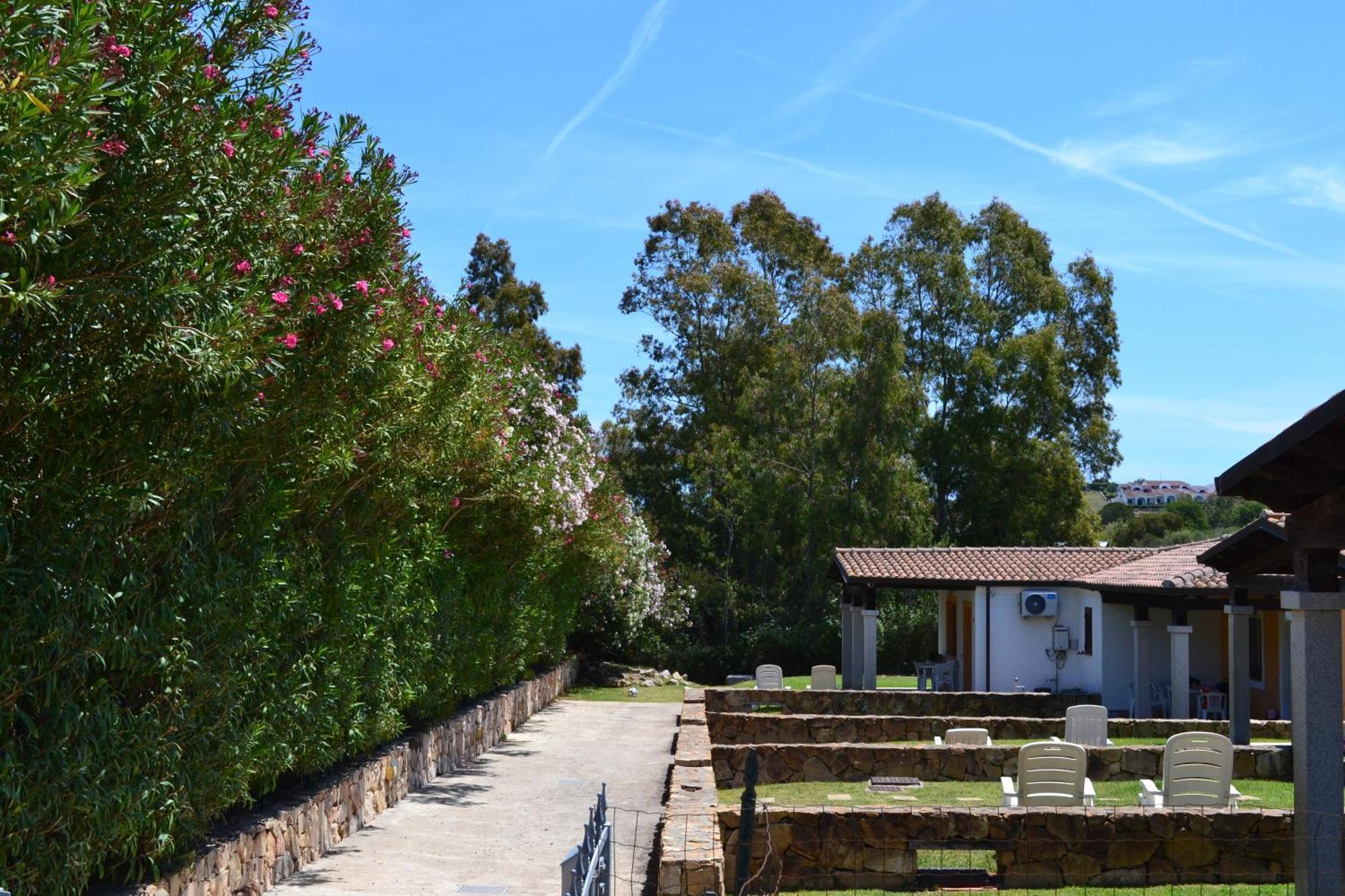 טנאונלה Residence S'Oggiastrone מראה חיצוני תמונה